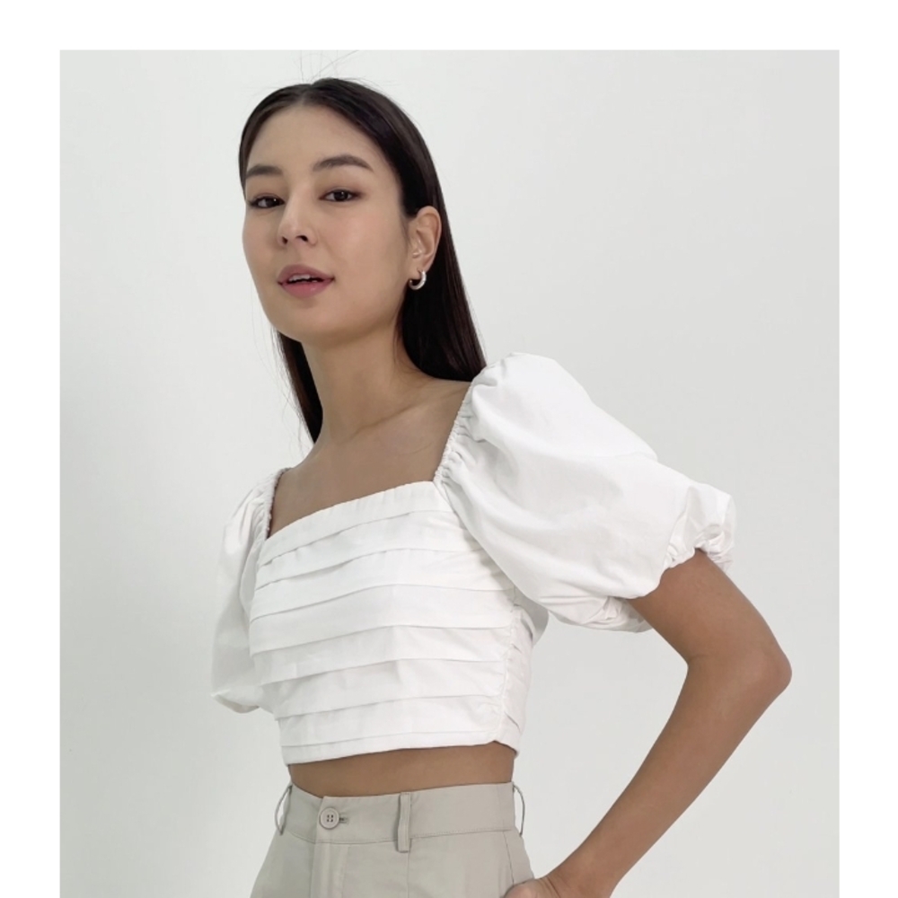Abercrombie & Fitch White Puff Sleeve Blouse